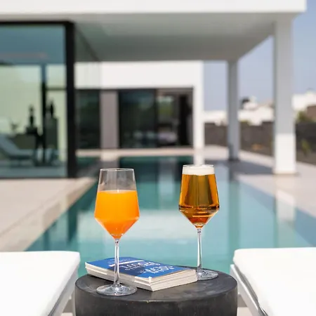 Avasarala By Buenavilla Villa Puerto Calero