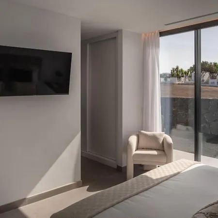 Avasarala By Buenavilla *