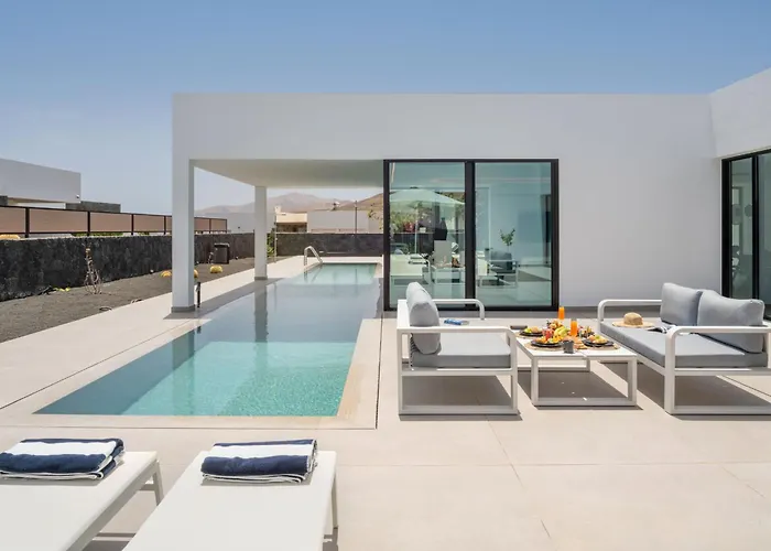 Vila Avasarala By Buenavilla