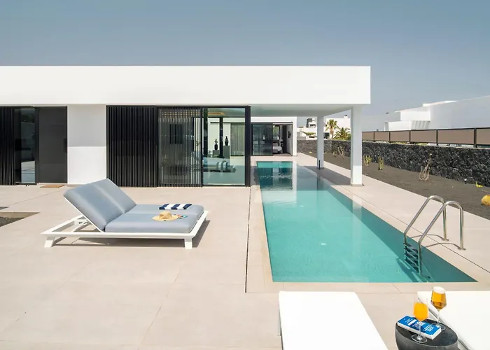 Avasarala By Buenavilla Vila *