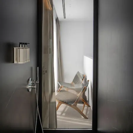 Avasarala By Buenavilla *