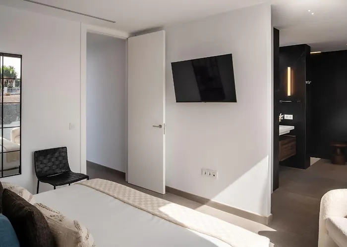 Avasarala By Buenavilla Puerto Calero